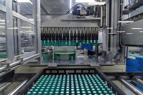 10月貿(mào)易月報(bào) 新三樣出口量?jī)r(jià)雙增，車載充電機(jī)等消費(fèi)品承壓